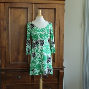 Diane Von Furstenberg Aggie Mini Shift Dress Size 6 100% Silk Gently Worn